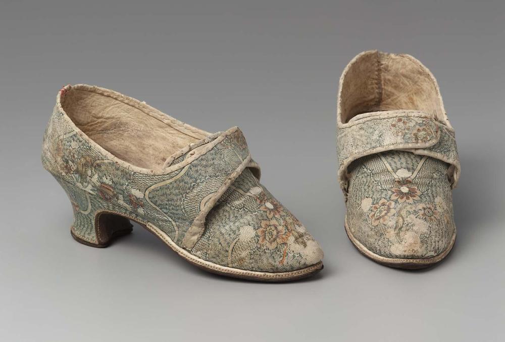 Pair of women's buckle shoes – Works – Museum of Fine Arts, Boston